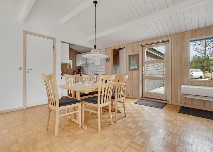 Feriehus Beautiful In With Wifi *